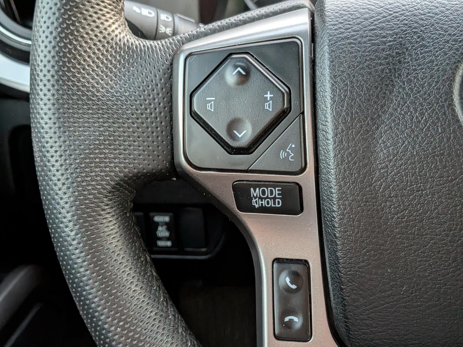 2022 Toyota Tacoma 4WD 4WD Limited Double Cab 5' Bed V6 AT (Natl)