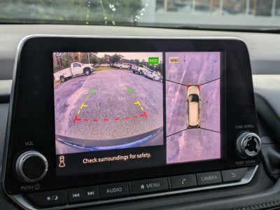 2021 Nissan Rogue FWD SV