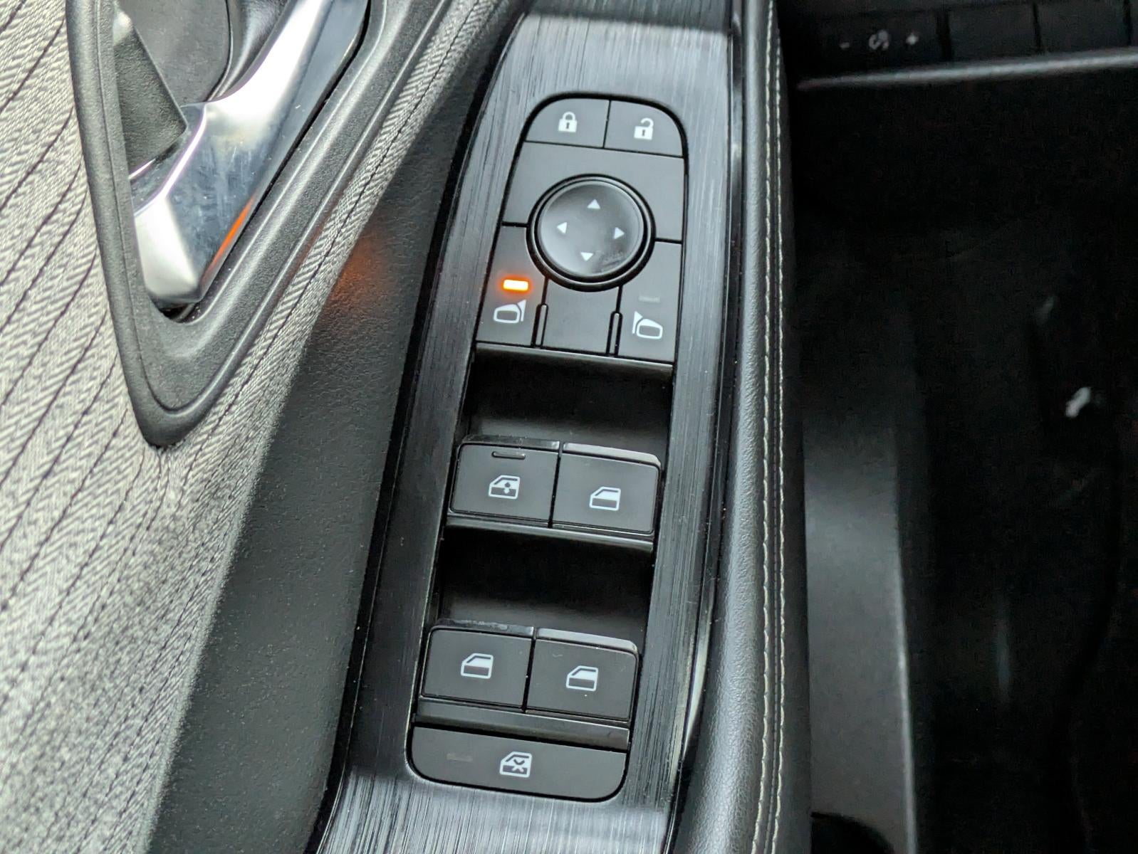 2021 Nissan Rogue FWD SV