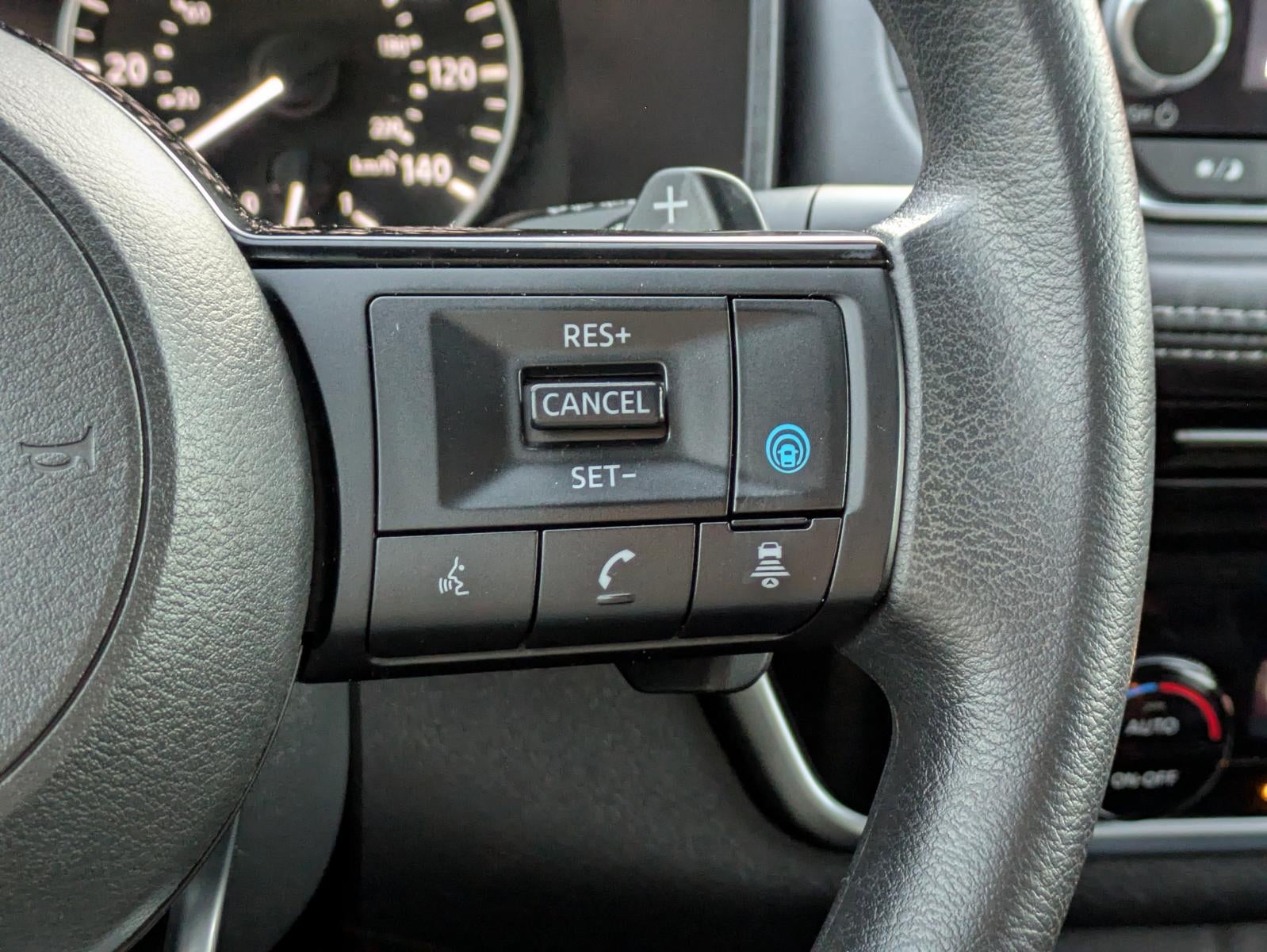 2021 Nissan Rogue FWD SV