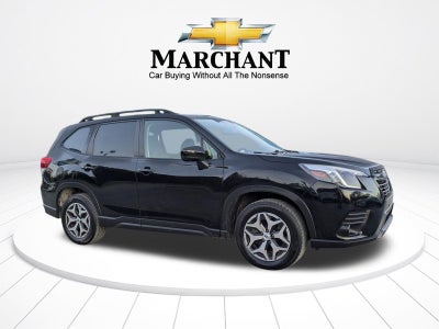 2023 Subaru Forester Premium CVT