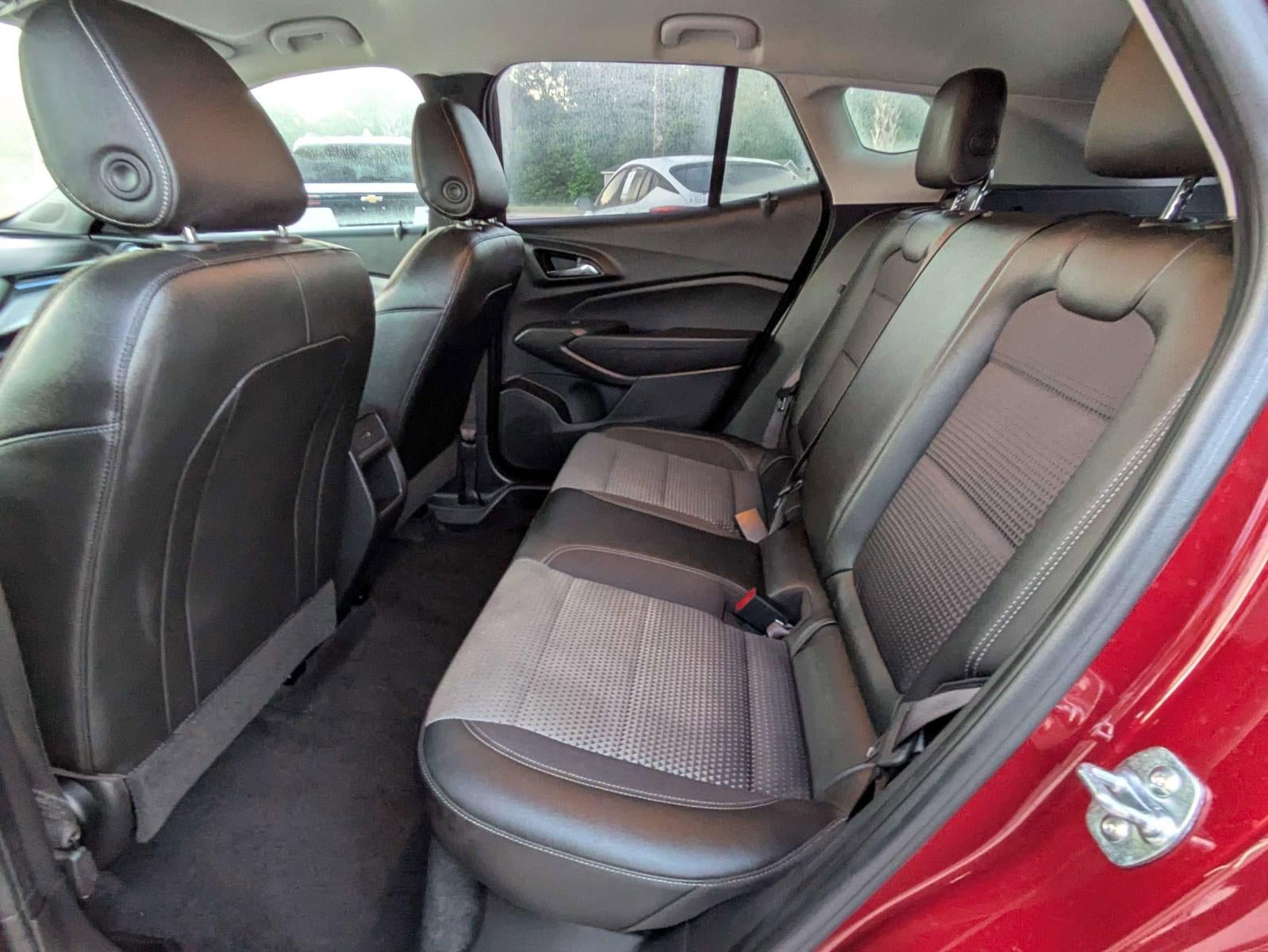 2025 Chevrolet Trax FWD 4dr LT