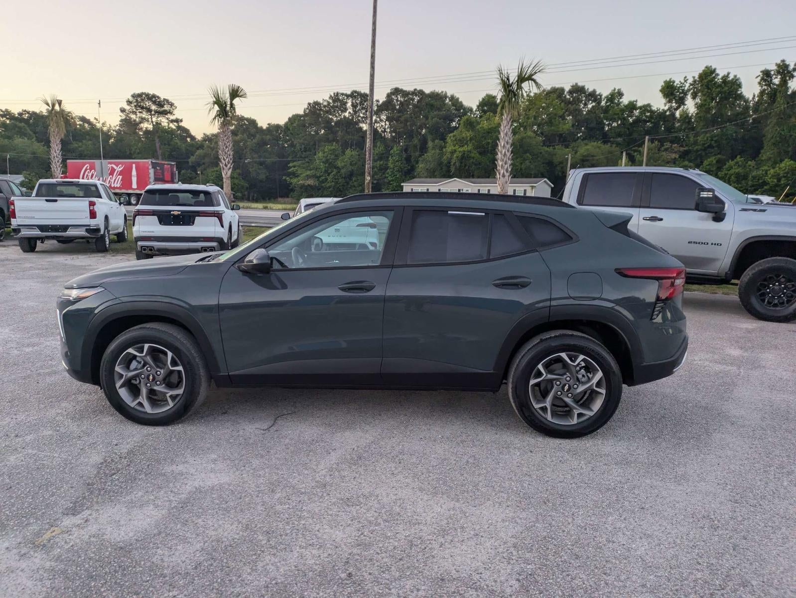 2026 Chevrolet Trax FWD 4dr LT