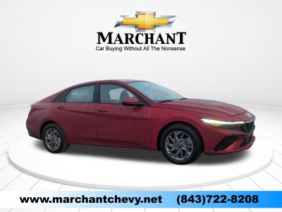 2024 Hyundai Elantra SEL IVT
