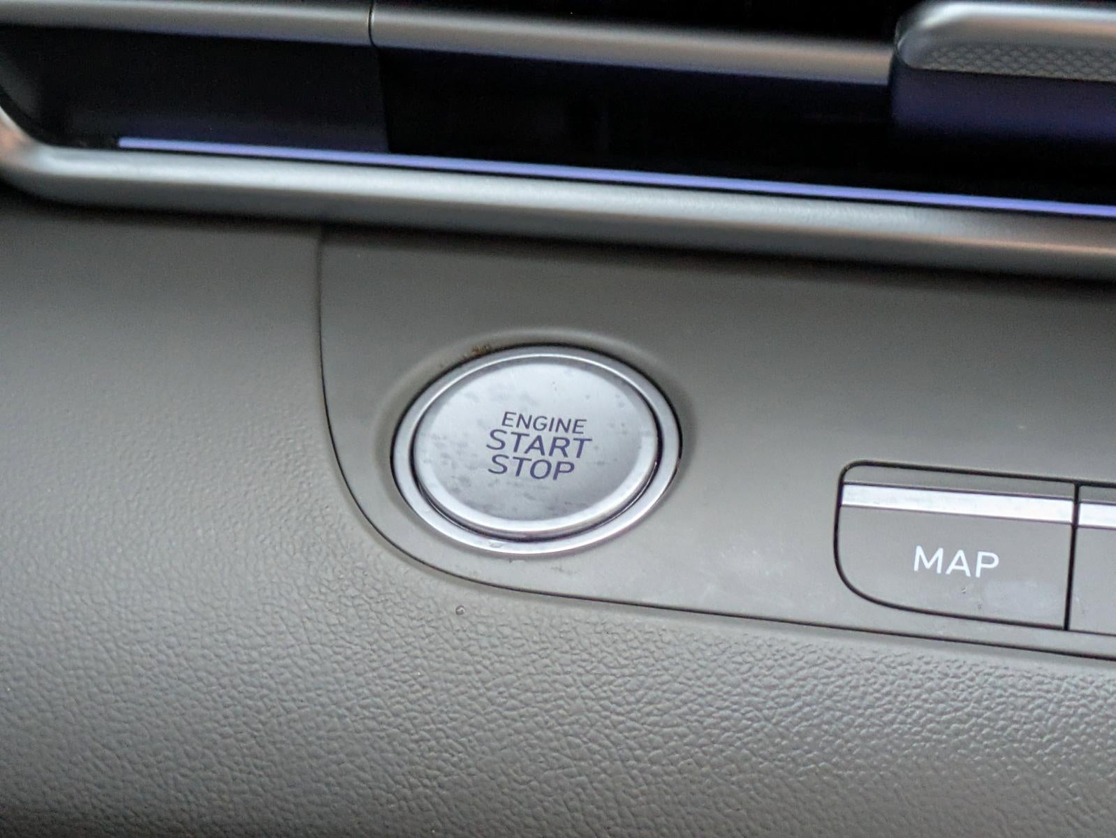 2024 Hyundai Elantra SEL IVT