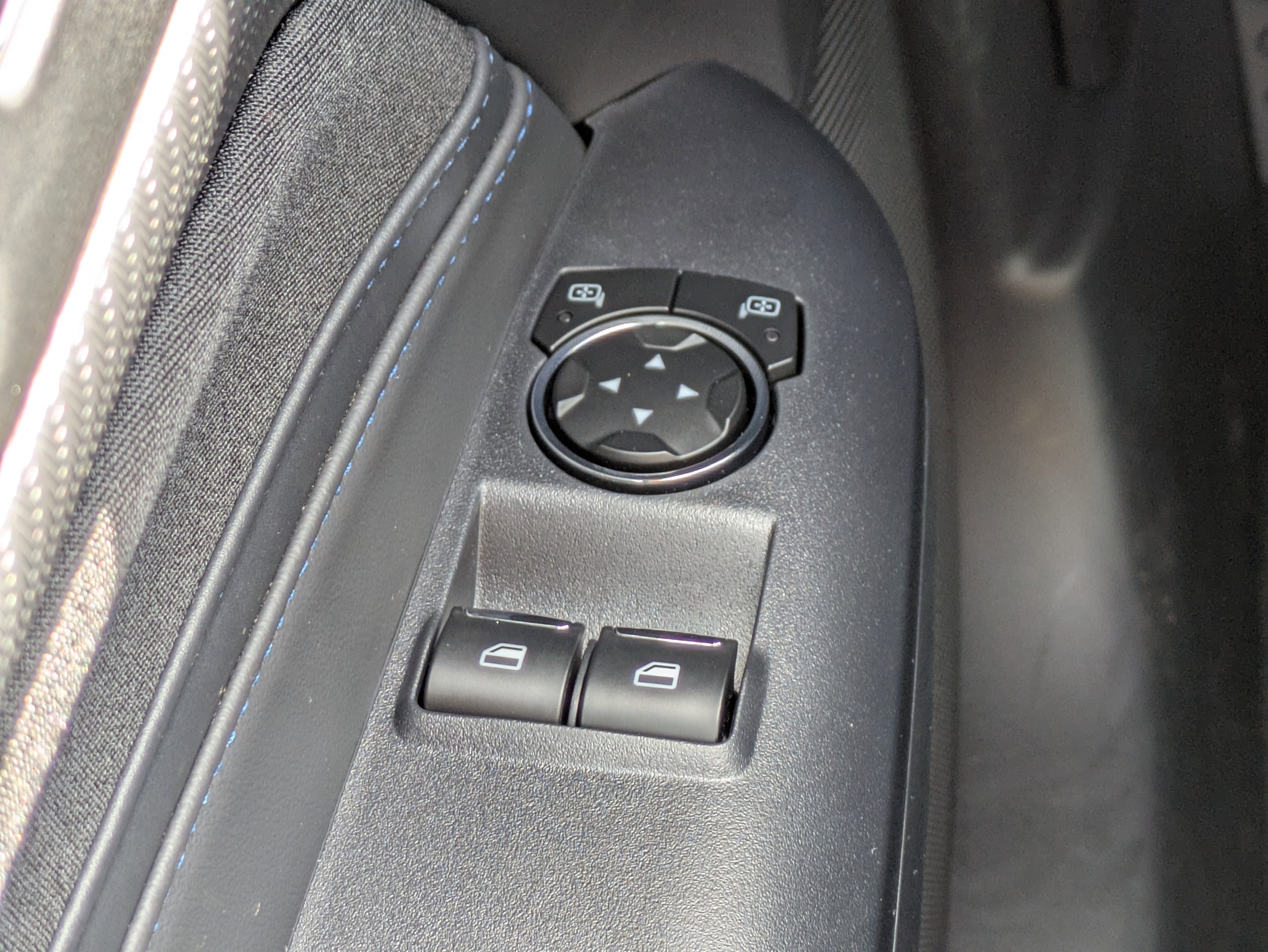 2025 Ford Mustang Dark Horse