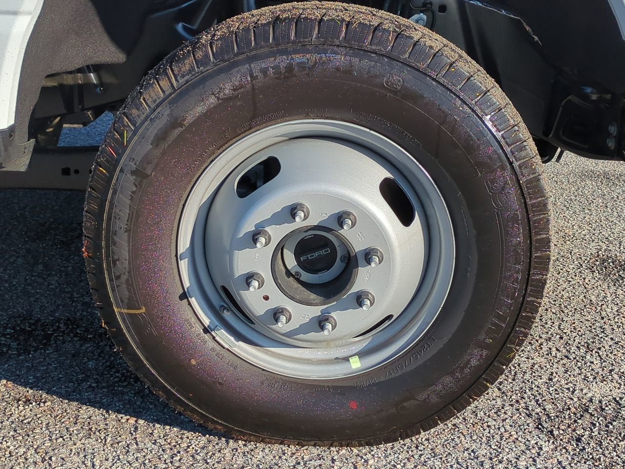 2026 Ford Super Duty F-350 DRW F-350® XL