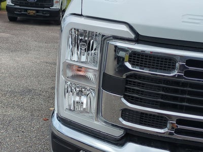 2025 Ford Super Duty F-350 DRW F-350® XL