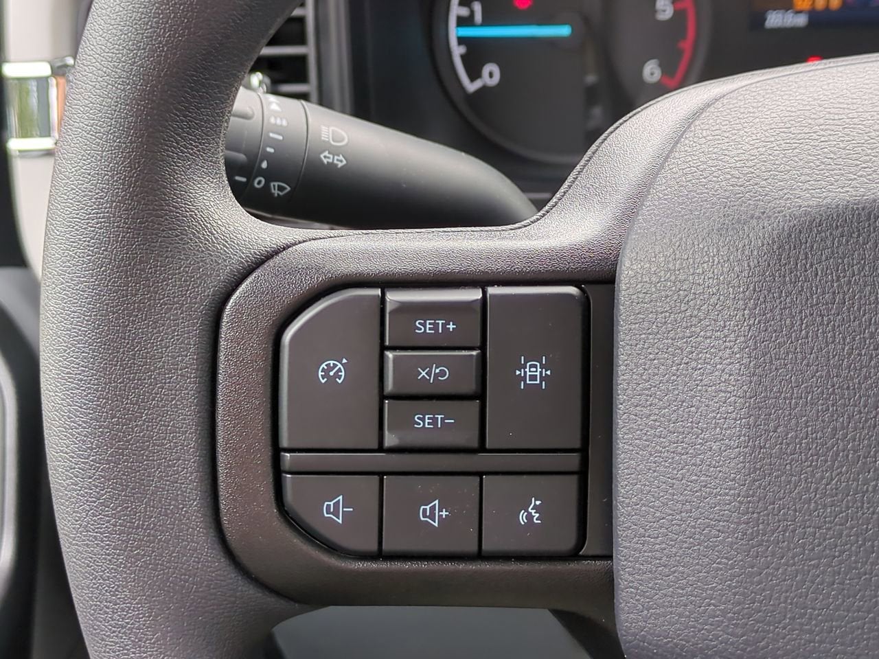 2025 Ford Super Duty F-350 DRW F-350® XL