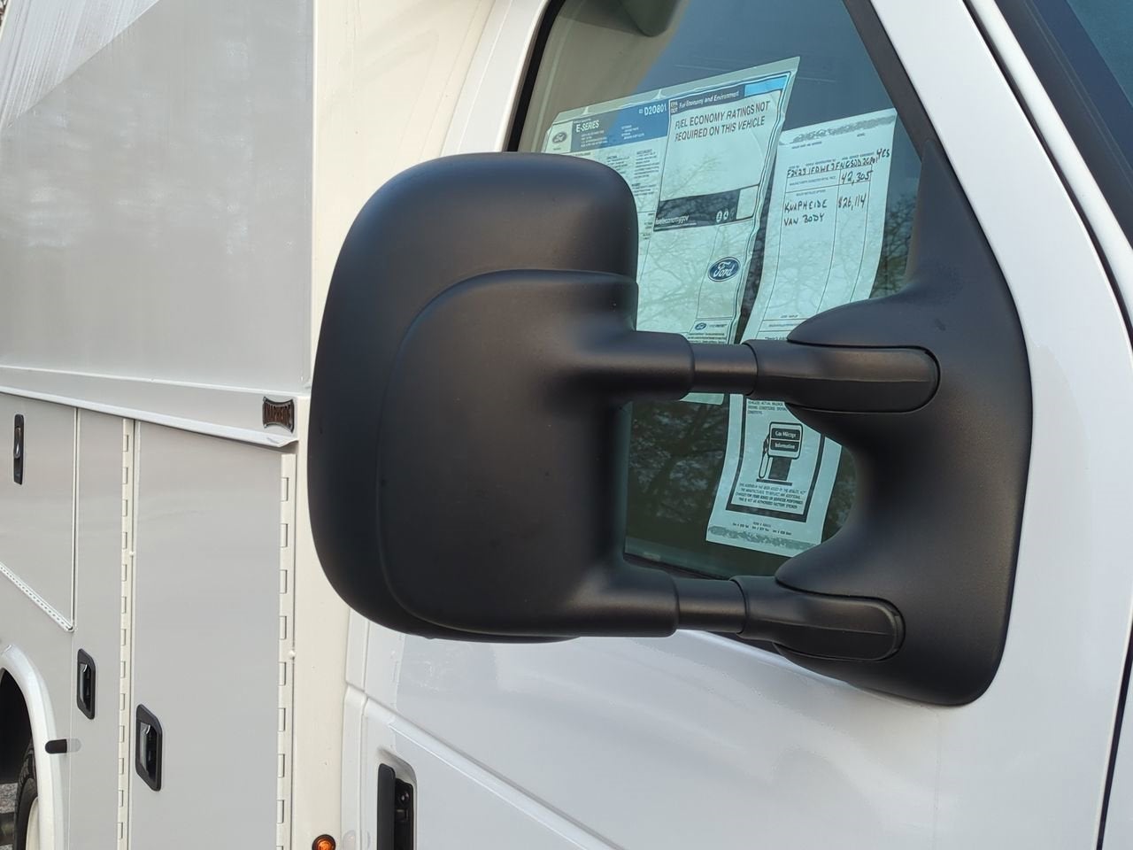 2025 Ford E-Series Cutaway E-350 SRW