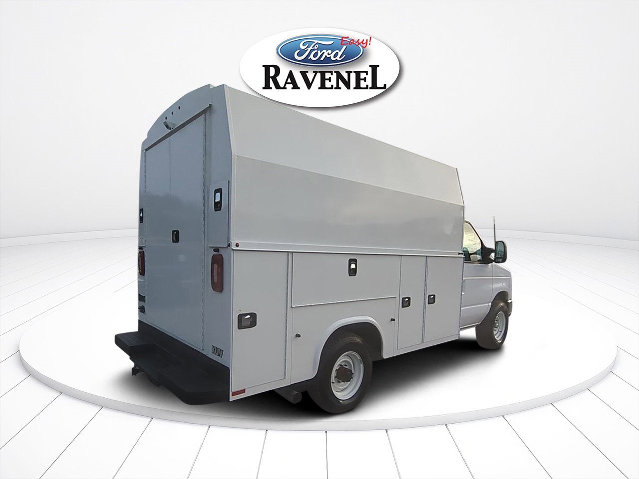 2025 Ford E-Series Cutaway E-350 SRW