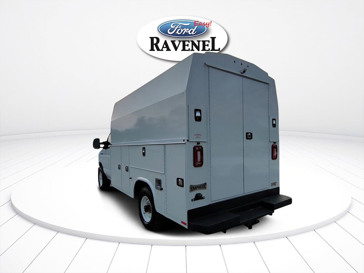 2025 Ford E-Series Cutaway E-350 SRW