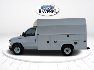 2025 Ford E-Series Cutaway E-350 SRW