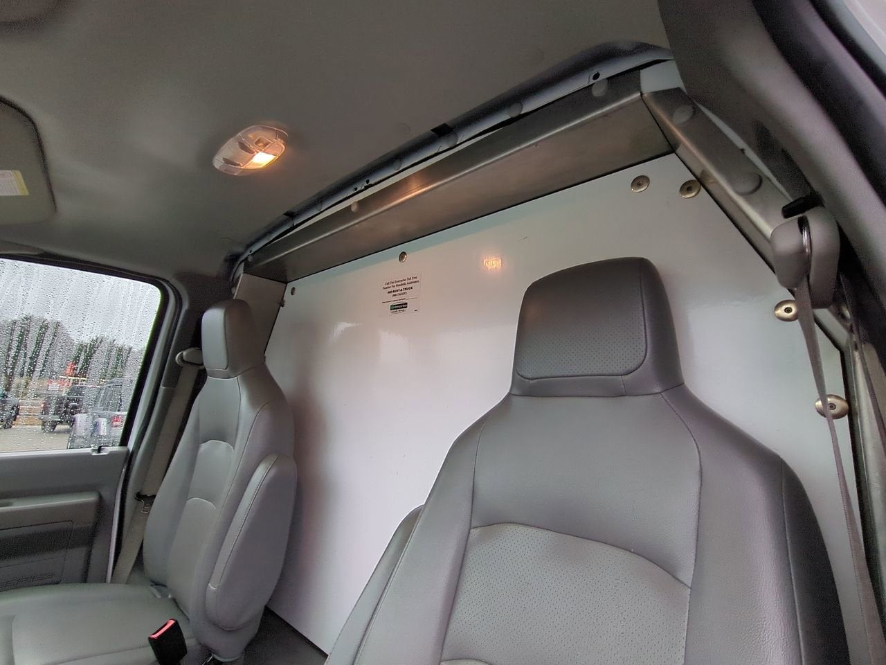 2023 Ford E-Series Cutaway Base