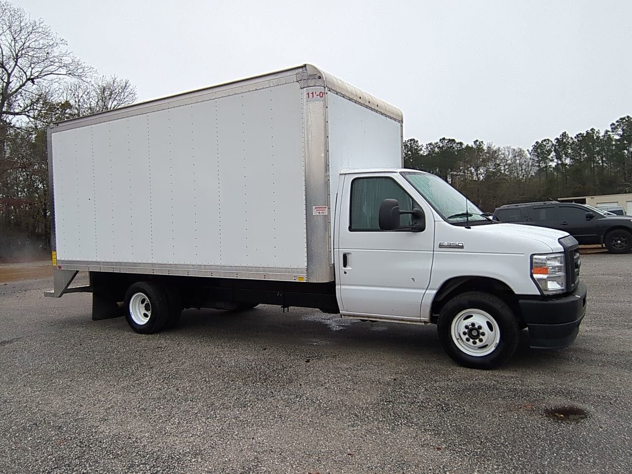 2023 Ford E-Series Cutaway Base