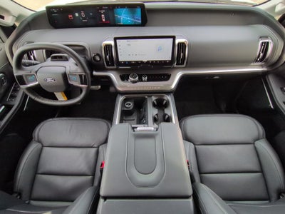 2027 Ford Expedition Platinum