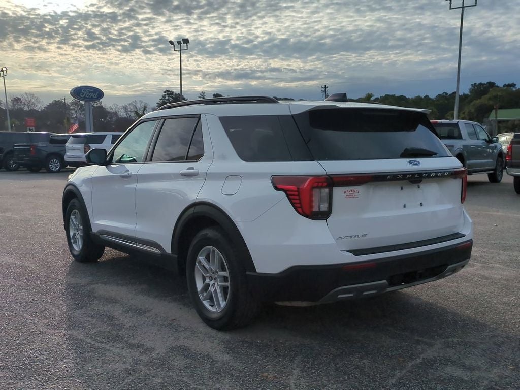 2025 Ford Explorer Active