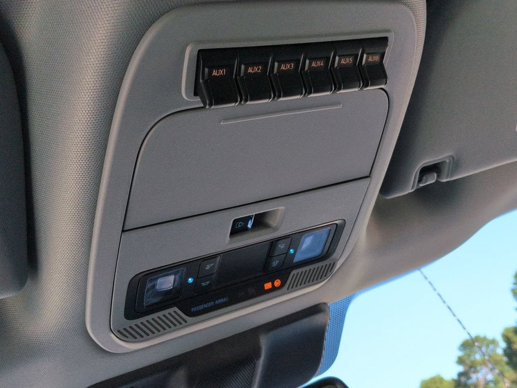 2027 Ford F-250SD XLT