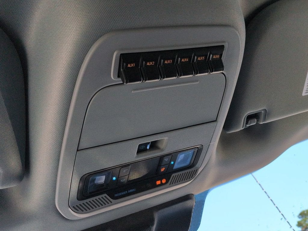 2027 Ford F-250SD XLT