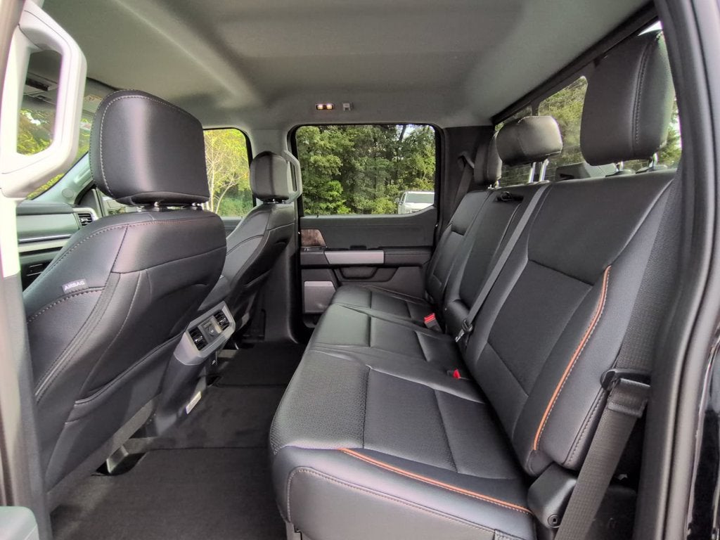 2027 Ford F-350SD Lariat