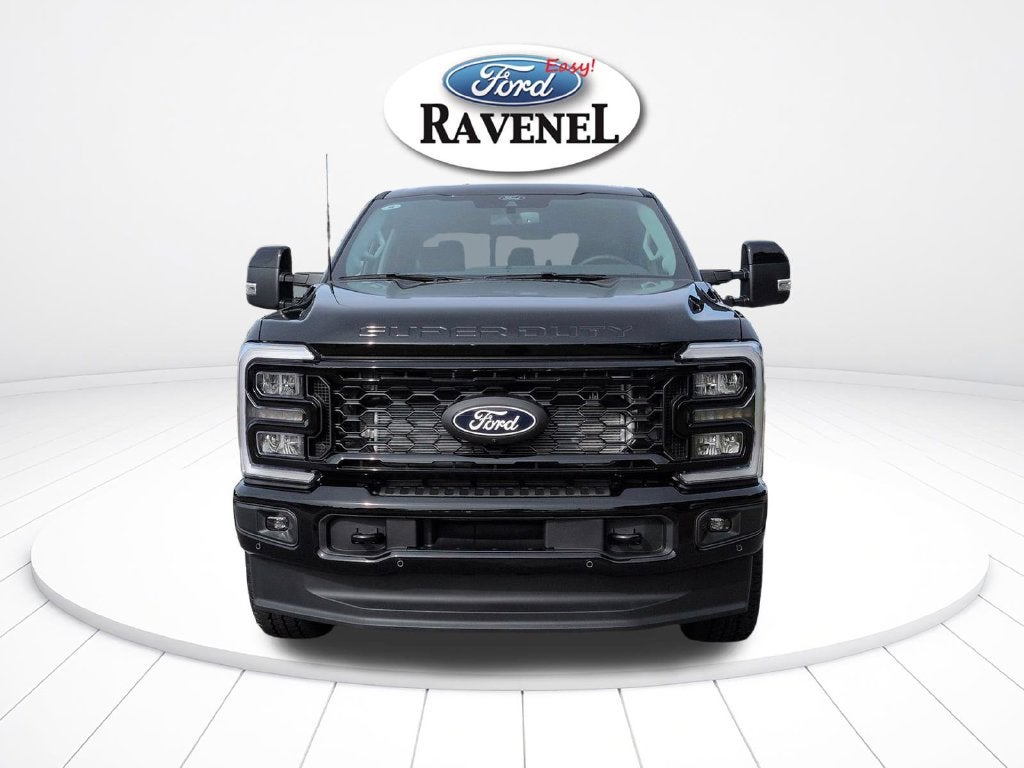 2027 Ford F-350SD Lariat