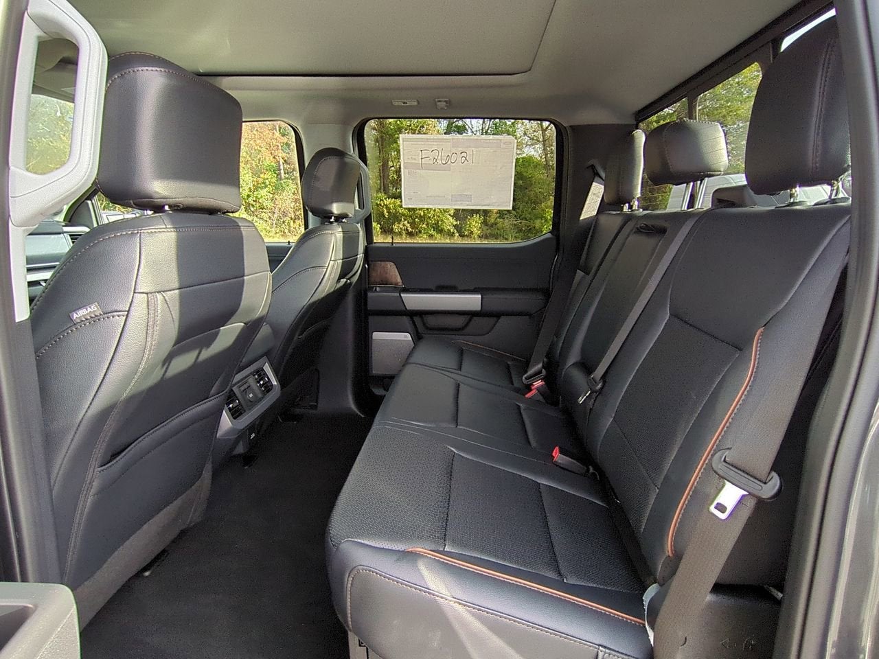 2026 Ford Super Duty F-350 SRW LARIAT