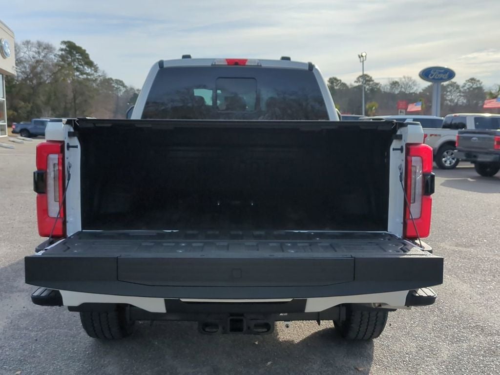 2025 Ford F-350SD Platinum