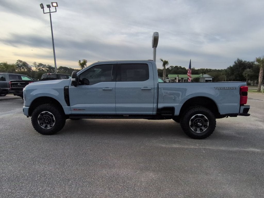 2024 Ford F-350SD Lariat ULTIMATE /BLACK/TREMOR