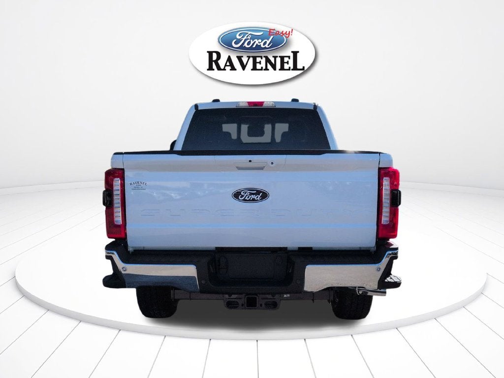 2027 Ford F-350SD Lariat