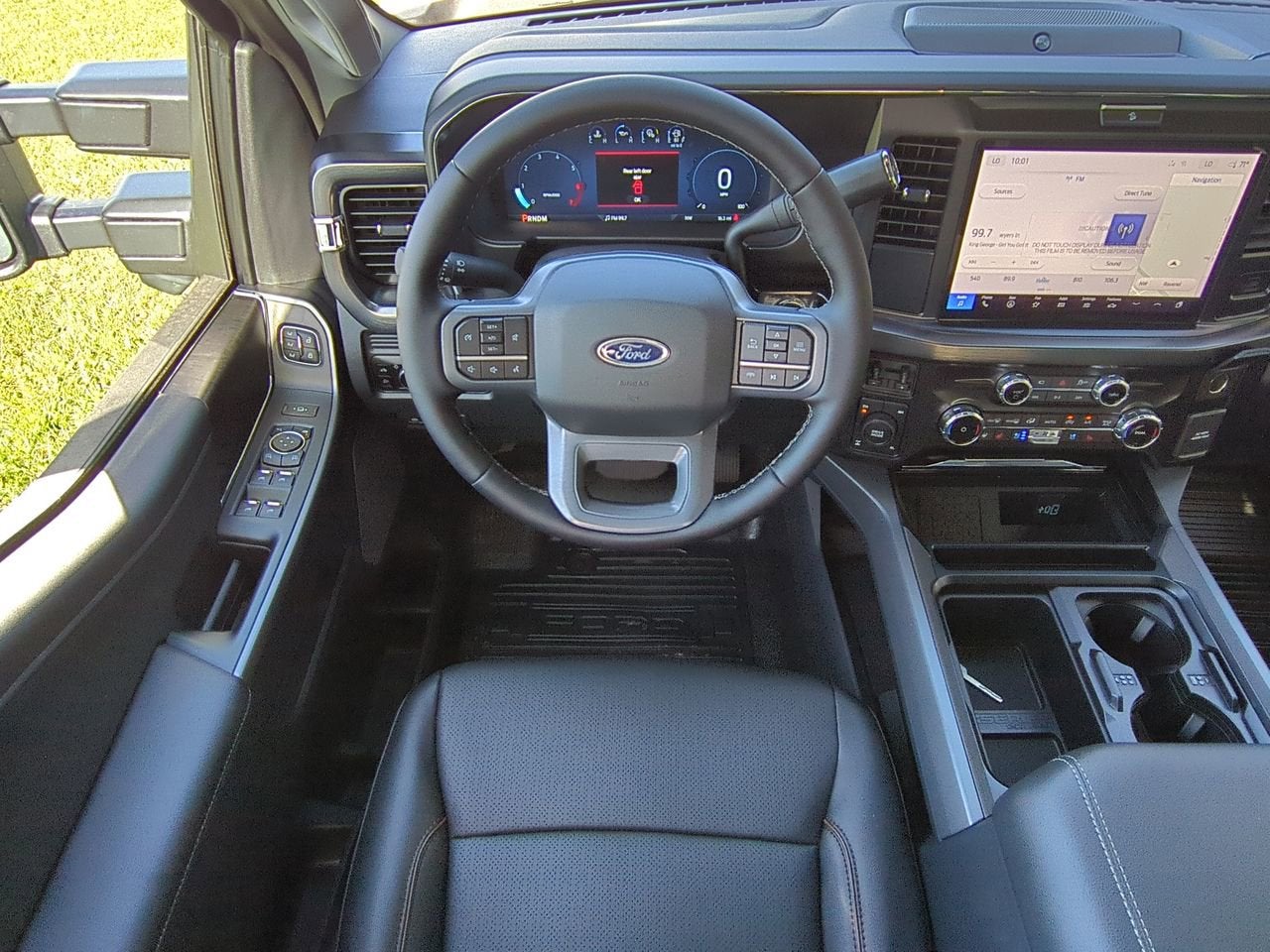 2026 Ford Super Duty F-350 SRW LARIAT