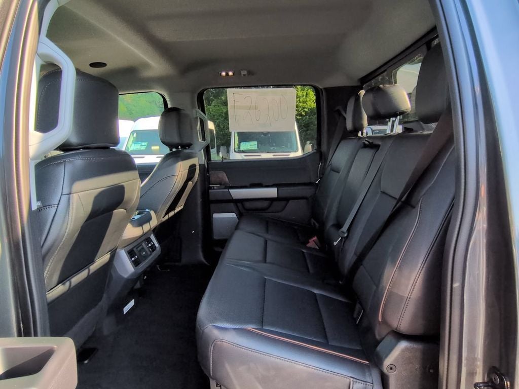 2026 Ford F-450SD Lariat DRW