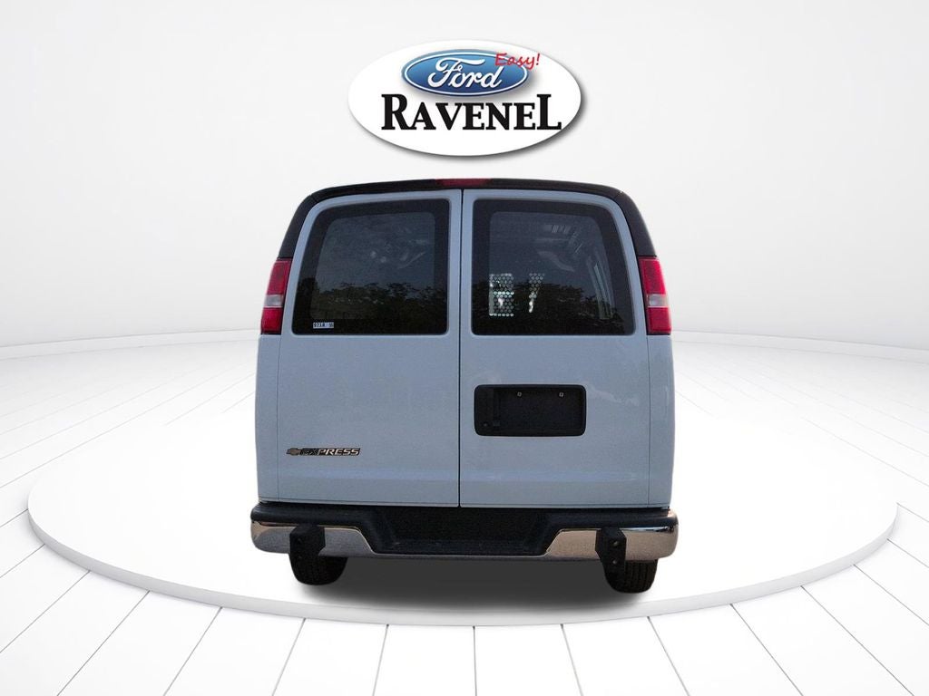 2025 Chevrolet Express 2500 Work Van Cargo