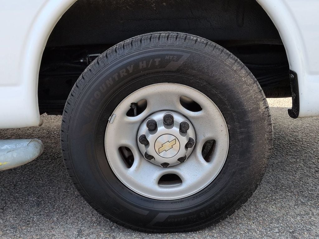 2023 Chevrolet Express 2500 Work Van Cargo