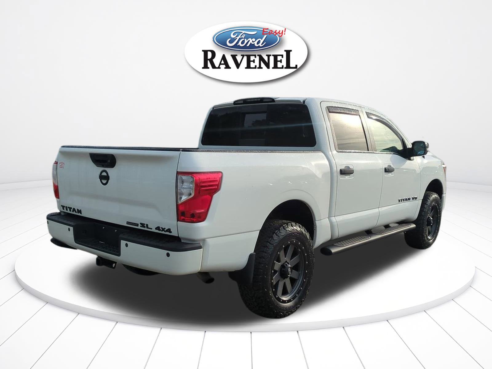 2019 Nissan Titan SL