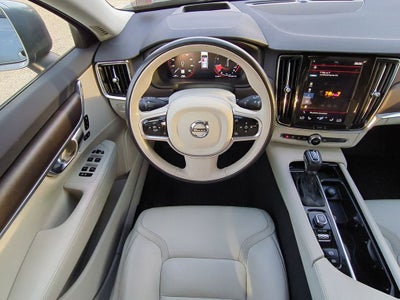 2020 Volvo V90 Cross Country T6 AWD
